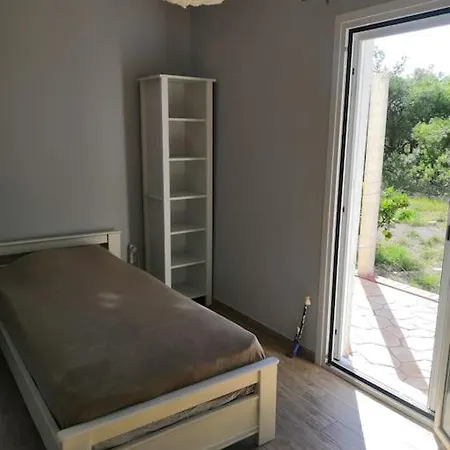 Villa Oasis Escape