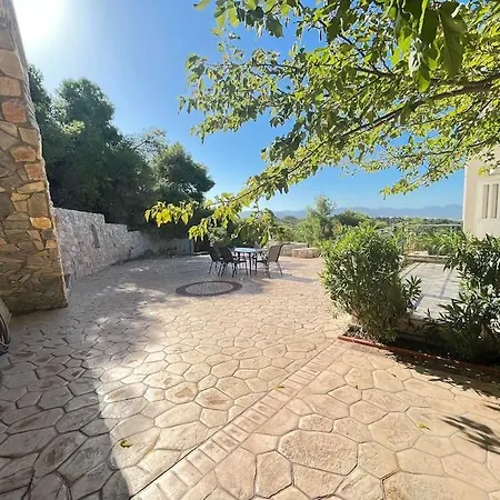 Villa Oasis Escape Loutraki (Corinthia)