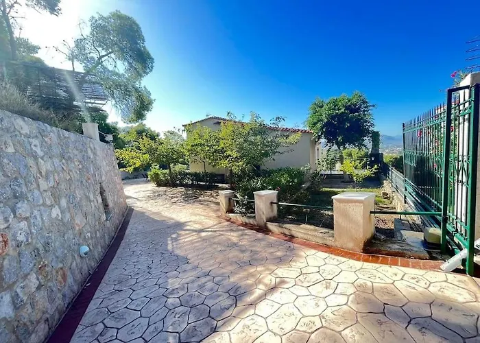 Oasis Escape * Loutraki (Corinthia)